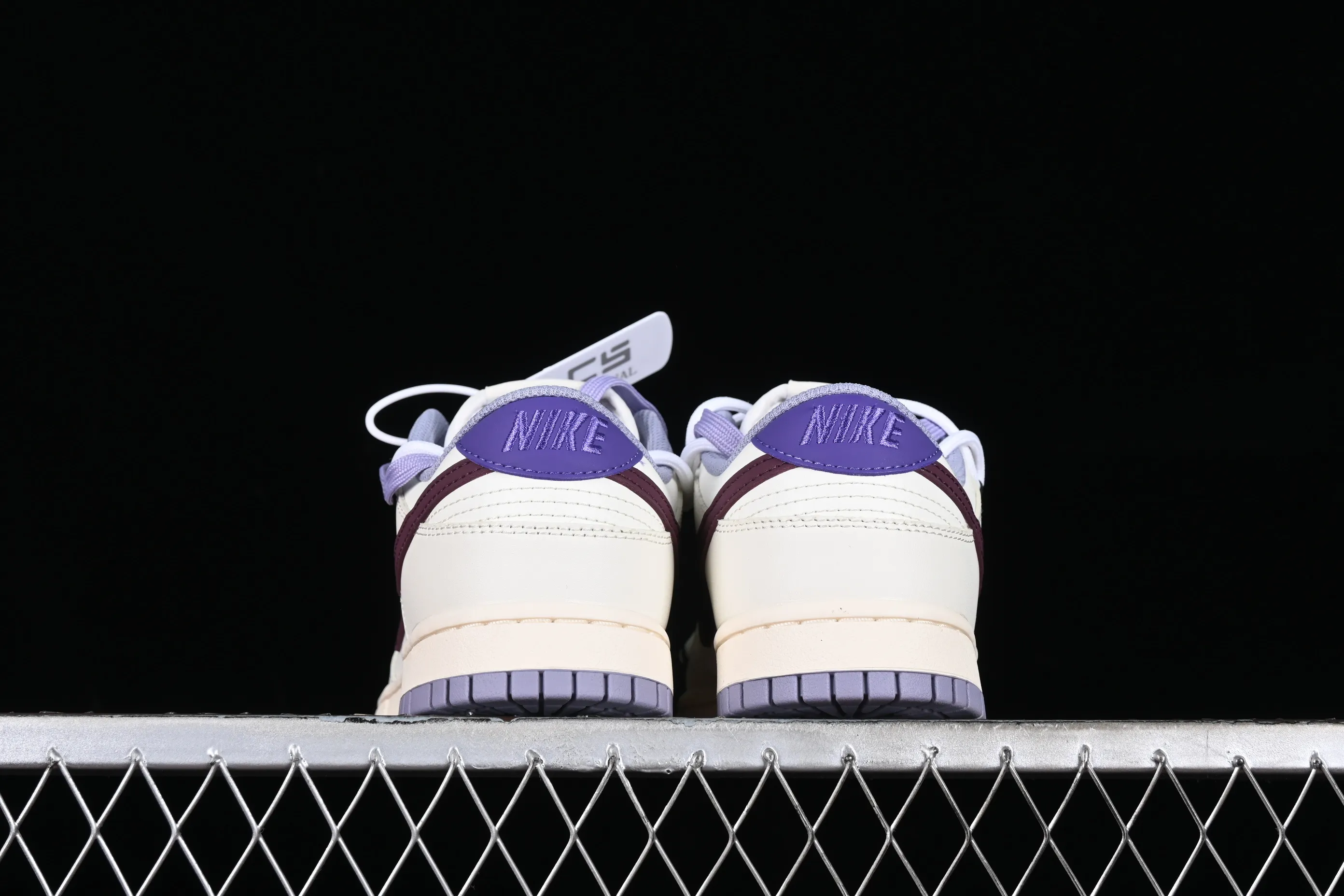 All categories Nk SB Dunk Series Nk SB Dunk Low Low-top sneakers CS version Nk Dunk Low Bubble Jellyfish Simple and refreshing Raspberry White SB strap low-top casual sneakers DD1503-500